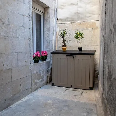 Le Niortais ~ Centre-ville ~ Balcon