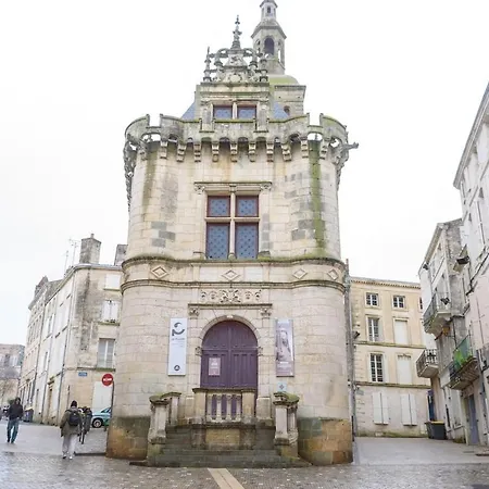 Le Niortais ~ Centre-ville ~ Balcon Apartment