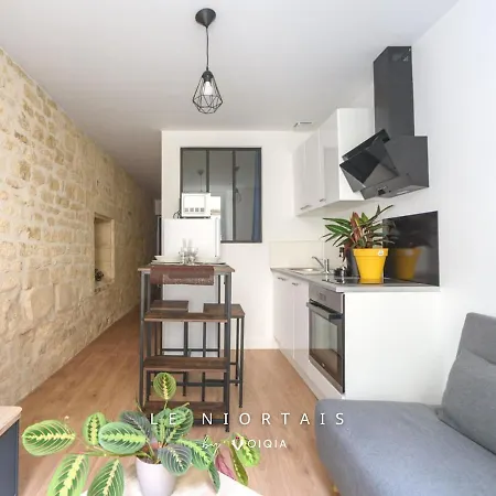 Le Niortais ~ Centre-ville ~ Balcon Apartment *